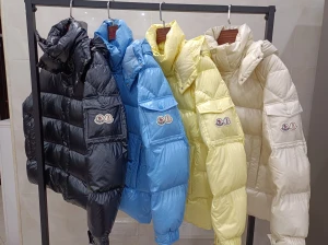 Moncler 70th anniversary  - Hej! Säljer dessa fina jackor i nyskick  Finns i dem färgerna som syns på bilderna Nfc och QR-kod funkar utmärkt och finns i storkar mellannS till XXL