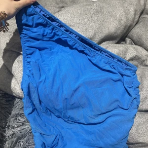topp - från shein  10kr plus frakt 