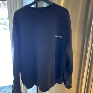 Axel Arigato crewneck  - Skick 8/10