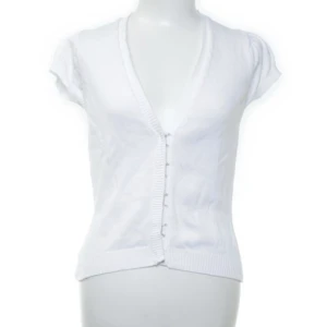 Vitt kofta - Jättesöt kofta i bra skick. Snöre i ryggen som är justerbar 