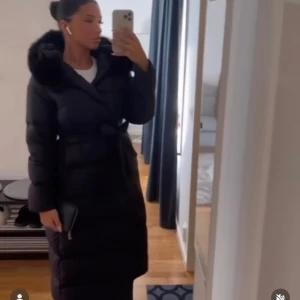 Lily jacket - Vinterjacka från furstockholm i strl S nypris 2749kr. Mitt pris 2500kr. Aldrig använd bara testad. Hör av er för mer bilder. 