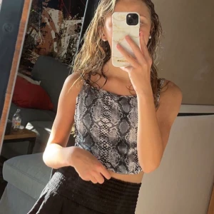 Topp - Topp med mönster, köparen står för frakten 