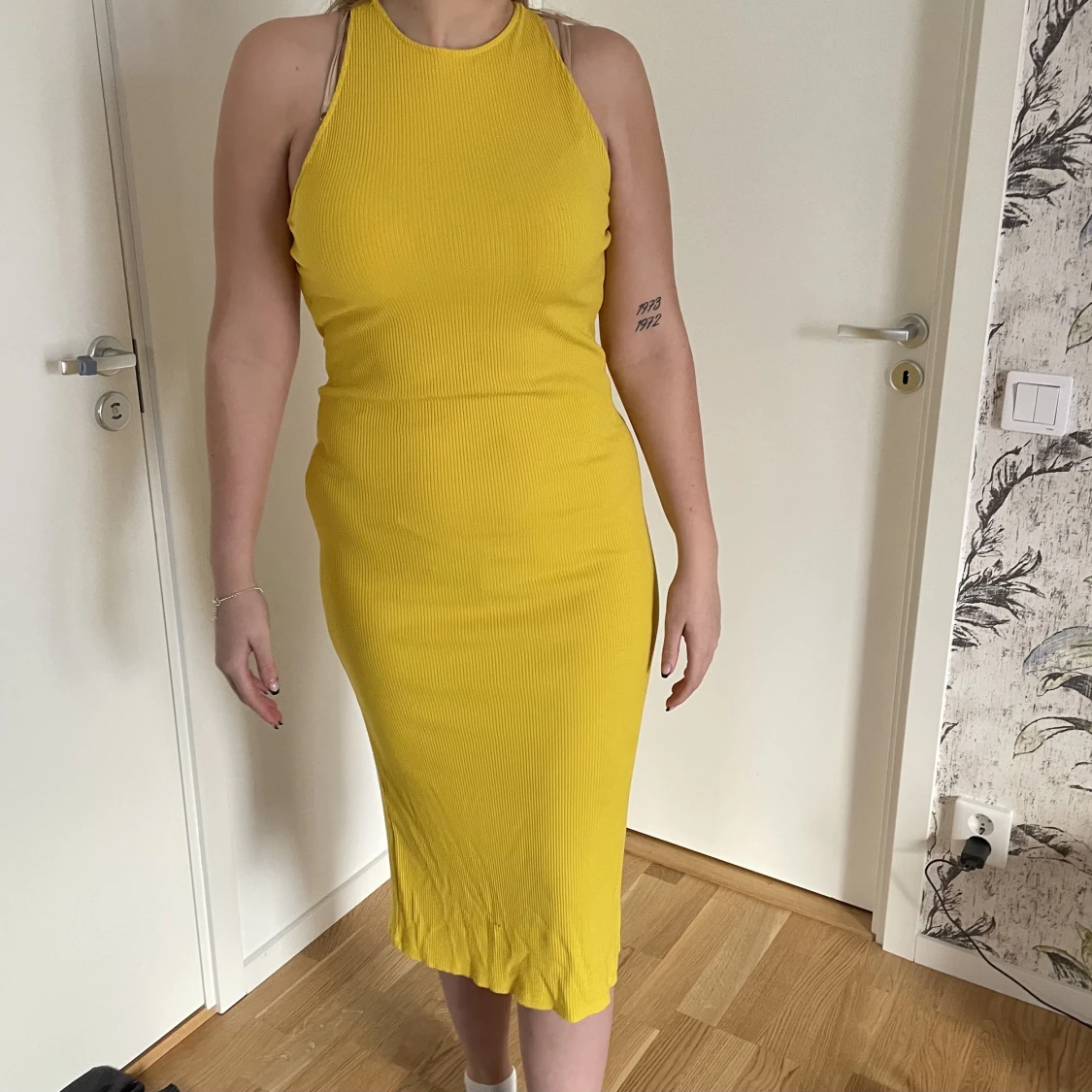 Gul klänning - 90