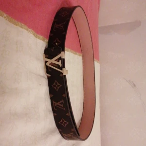 Lv bältet  - Jag har advent den ba nu i två månader äntligen vill jag inte sälja den men efter som att jag behöver pengarna det där för jag säljer den
