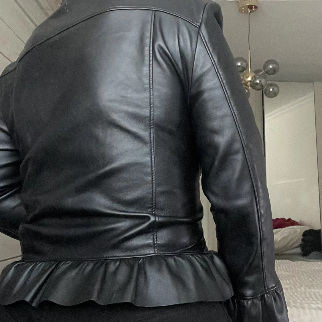 Söt jacka/kofta i skin  - 91