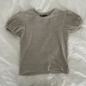 Fin T-shirt från zara - Aldrig använt så den är ny 