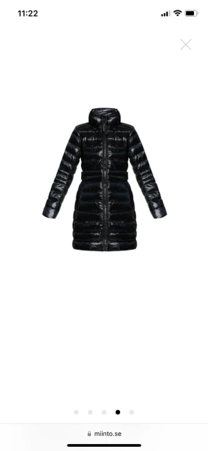 Canada Goose  - Dm för mer info. 