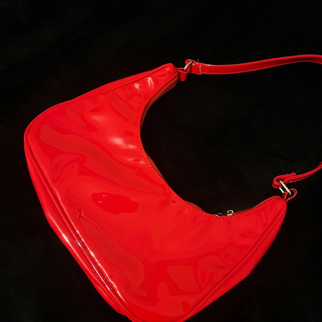 Röd Axelväska - 90