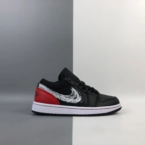Jordan 1 low brushstroke - Storlek 42.5 Skick 8.5/10 Pris endast 799kr!