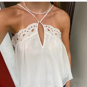  Topp  - Säljer denna fina slutsålda hm topp, inga defekter eller liknande. (Lånade bilder)  