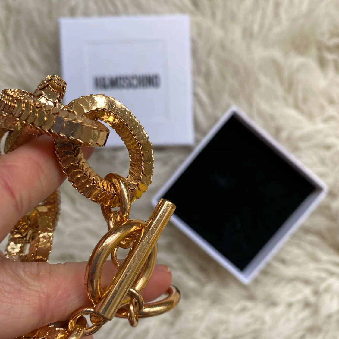 H&M X MOSCHINO armband  - 90