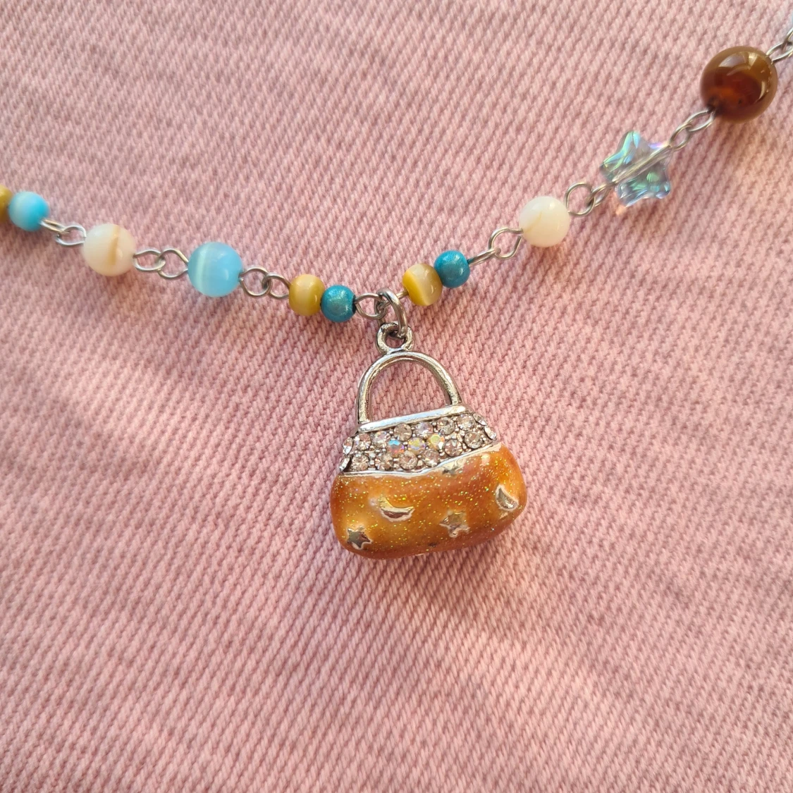 Handgjort halsband  - 90