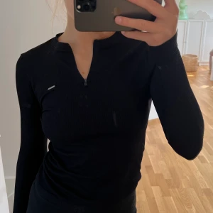 Aimn träningströja - Ribbad träningströja från aimn.