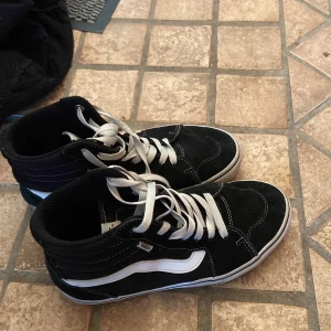 Vans - Vansskor äkta köpte det och är avkända ett fåtal ggr 