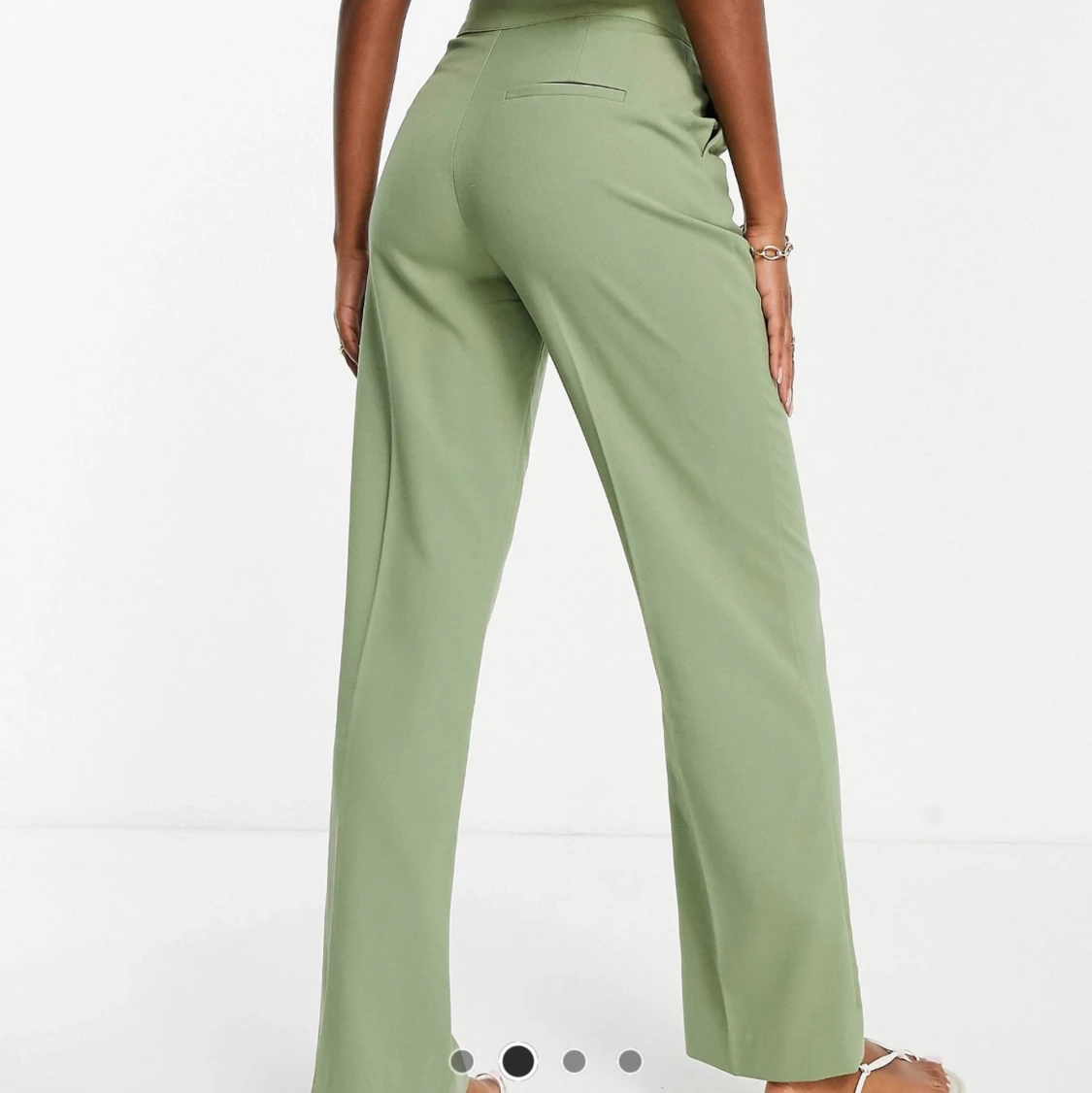 Gröna kostymbyxor  - 90