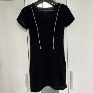 En svart klänning från Topshop 💣