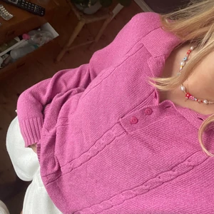 Rosa stickad tröja - Jättefin men används inte av mig längre!