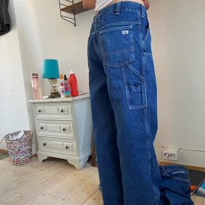 Worker pants  - Snygga jeans 👌 jag är 175 cm och dem är långa på mig! Skriv privat för mått eller om ni har frågor 💕