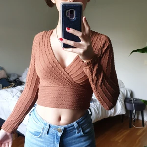 Stickad tröja  - Brun stickad tröja storlek xs/34