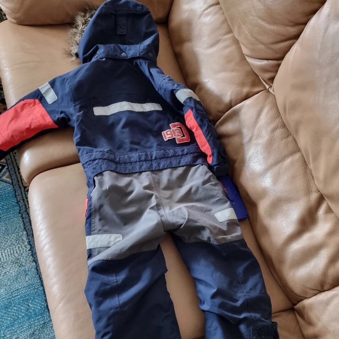 Bra för vintern och är i bra skick - 90