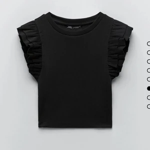 zara tröja med volanger - Storlek m