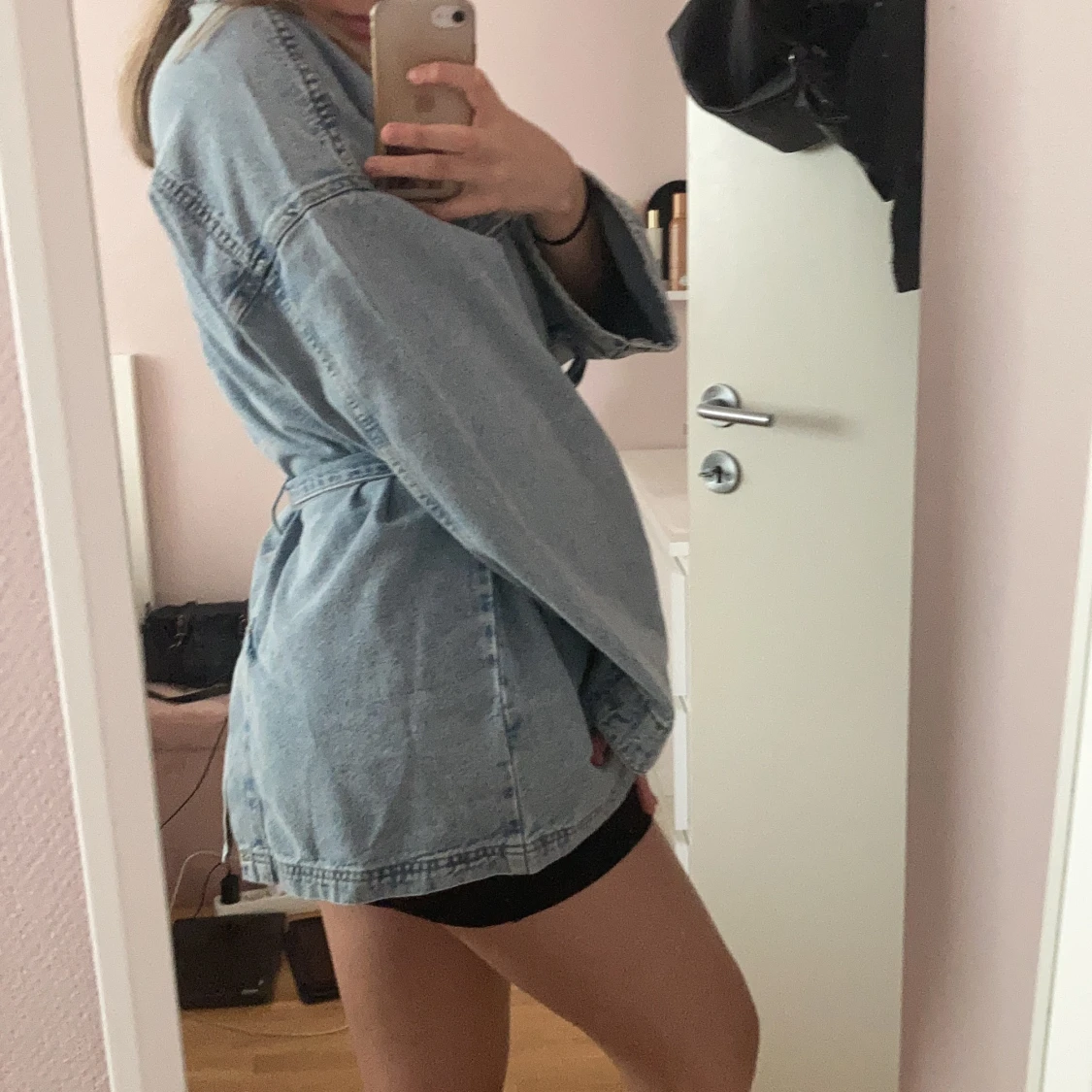 Ny trendig jeansjacka , prislapp kvar  - 90