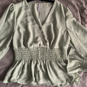 Blus - En jätte söt blus, öppen för byten 