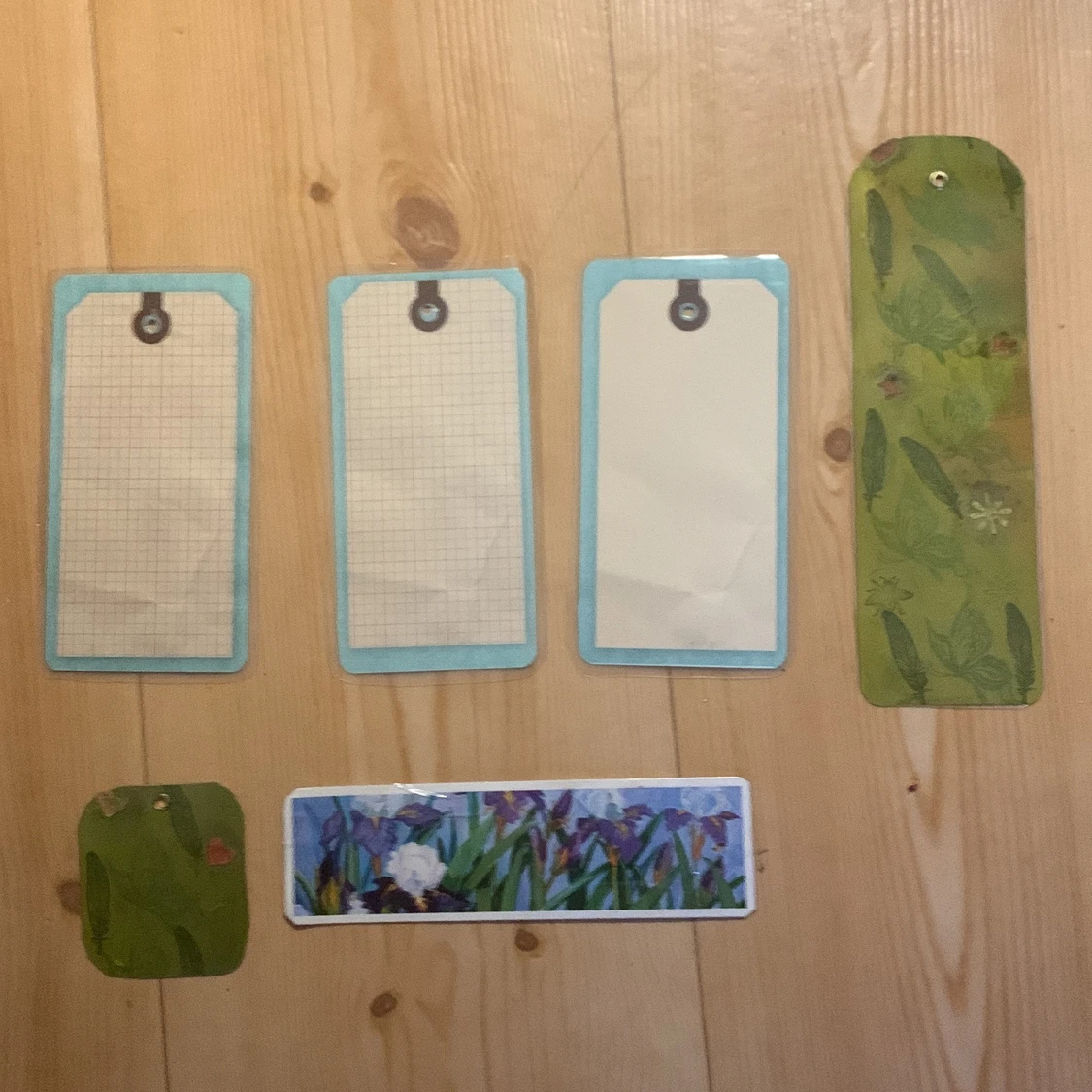 6 stycken fina bokmärken  - 90