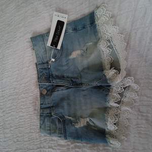 STL 34 använts 0 gånger jeans shorts 1 månad gammal 