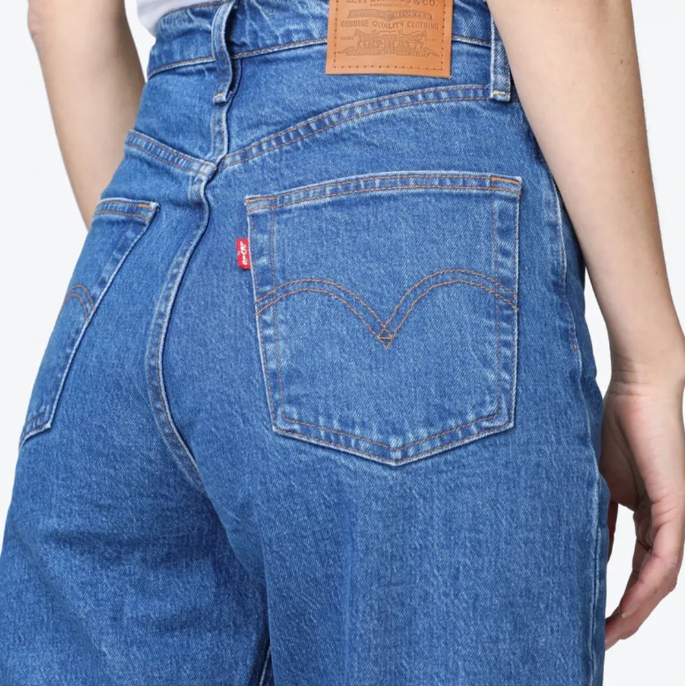 Fine Levi’s jeans 🤍 W24 L27💗. Jeans & Byxor.