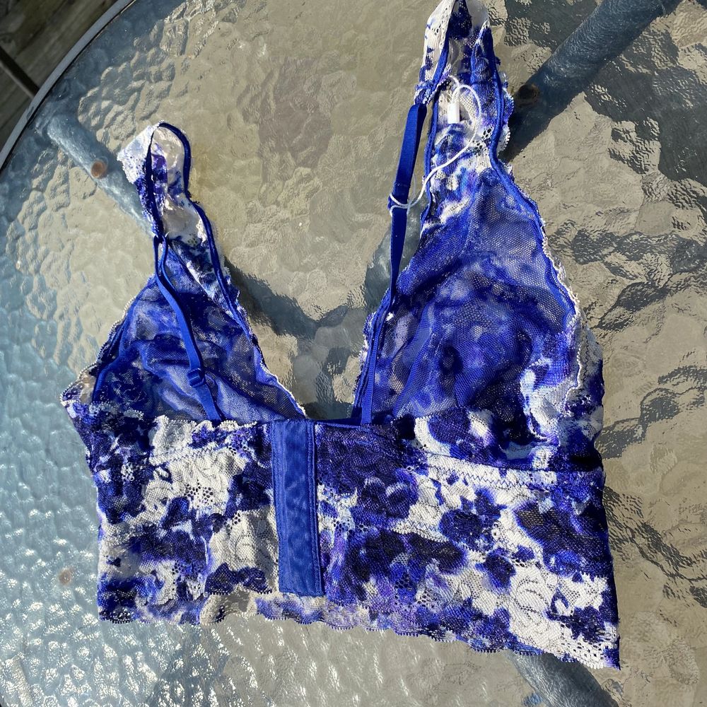 Helt okay skick! Strl s đ frakt 35 kr . Toppar.