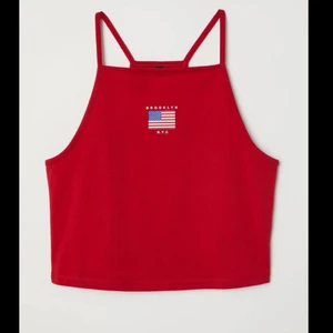 Rött linne från h&m - Ett rött linne från h&m. kontakta för fler bilder