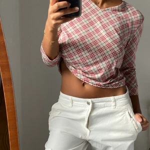 Gullig rutig topp  - Storlek S