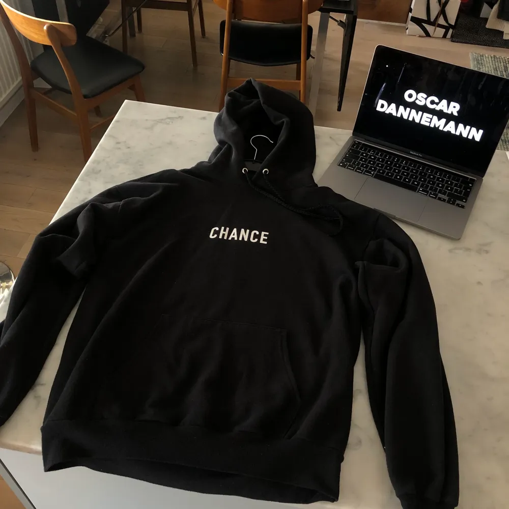 Chance The rapper (3) Hoodie (Size M) Condition 7-8/10 använd men ej skadad. Hoodies.