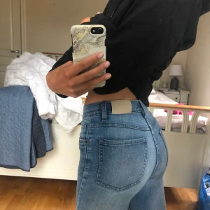 Lowwaisted jeans från Acne studios - Jättesnygga lågmidjade jeans 