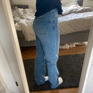Blå jeans - Superfina blå jeans som aldrig kom till användning, fin längd och i strl W26💗
