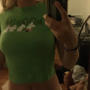 Söt topp - Jätte fin Mumin tröja! Barn storlek men passar XS och en liten S!