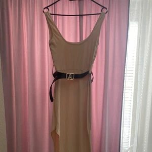 Klänning  - Strl. Xs s