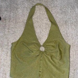 Glitter topp - Grön glitter topp. Aldrig använda, prislapp kvar. 