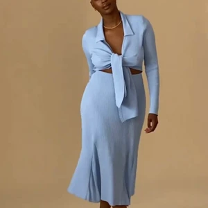 Adoore klänning - Säljer Denna klänning från adoore. Använd väldigt få gånger och i perfekt skick. 