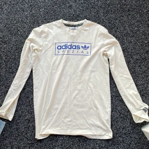 Adidas Spezial  - Adidas Spezial tröja Strl S
