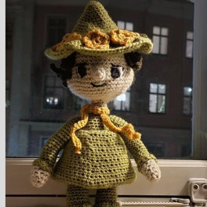 Virkad vän - Bäställ från vilken fanbase du vill! Pris beror på beställning (storlek och svårighet) men brukar variera mellan 300-450 Figurerna på bilden är 25cm