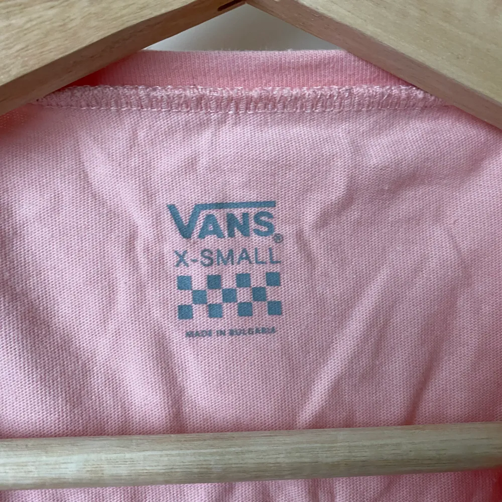 Vans t shirt. Använd men i fint skick!. T-shirts.