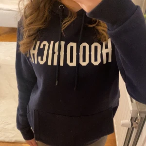 Hoodrich hoodie - Fint skick, säljer eftersom den inte kommer till användning💕