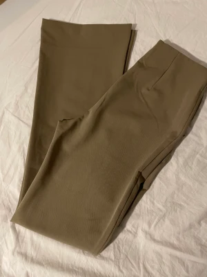 Beige kostymbyxor  - Beige kostymbyxor 