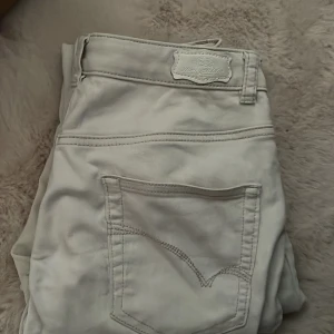 Low waist  - Skriv om frågor ❤️