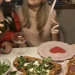 Rosa stickad tröja zara - Såååå fin och endast använd vid ett tillfälle💓💓från zara