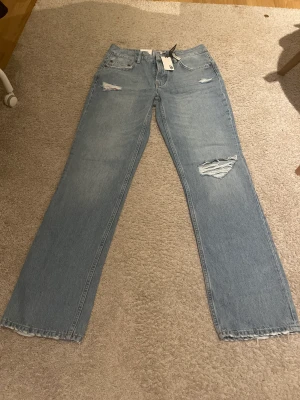 Lager 157 Icon jeans lowwaist - Nyköpta Lager 157 jeans i modellen ”icon”. Helt oanvända och i bra skick. 