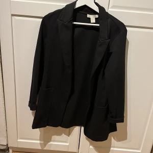 Kavaj - Kavaj från H&M  Använd Köpare står för frakt 