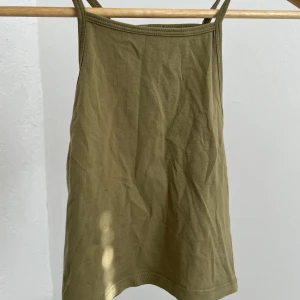 Liten topp - Liten grön topp från H&m